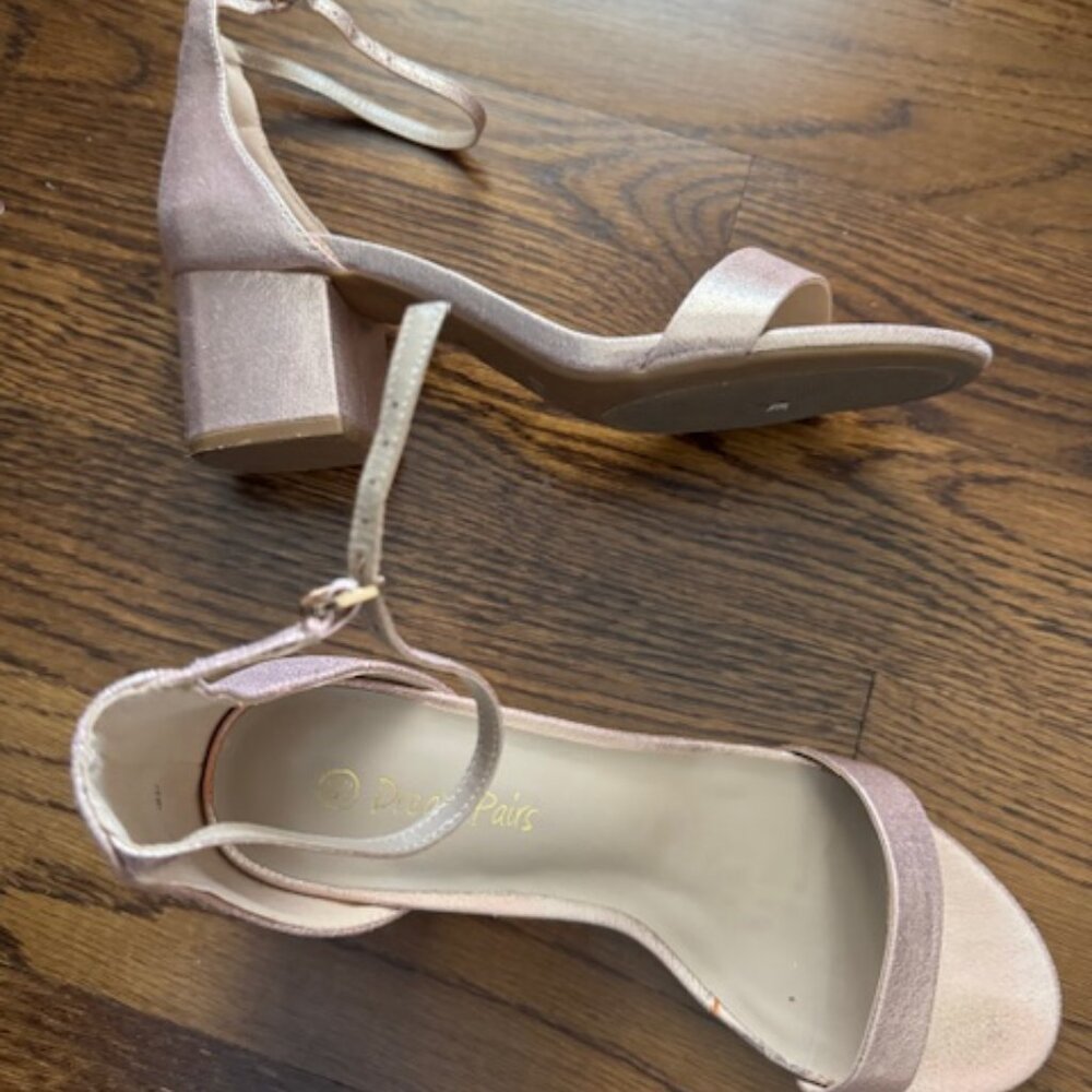 Dream Champagne Sandals Size 8.5